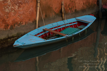 © 2015 Margo Taussig Pinkerton.  All Rights Reserved.  From Barefoot Contessa Photo Adventures.  For usage and fees, please e-mail TBC (at) BCphotoadventures (dot) com or contact us at 310 Lafayette Drive, Hillsborough, NC  27278 or at 919-643-3036 before 9 p.m. Eastern Time, ET.