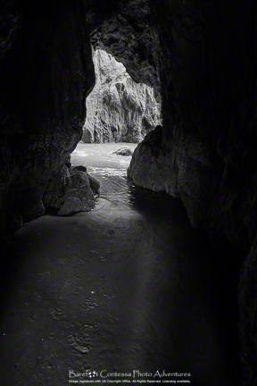 © 2017 Margo Taussig Pinkerton.  All Rights Reserved.  From Barefoot Contessa Ptwoferhoto Adventures.  For usage and fees, please e-mail TBC (at) BCphotoadventures (dot) com or contact me at 310 Lafayette Drive, Hillsborough, NC  27278 or at 1-919-643-3036 before 9 p.m. Eastern Time, ET. travel photography workshops, digital photography, landscapes, street photography, photo workshops, travel photography, travel adventures, oregon coast, Barefoot Contessa Photo Adventures